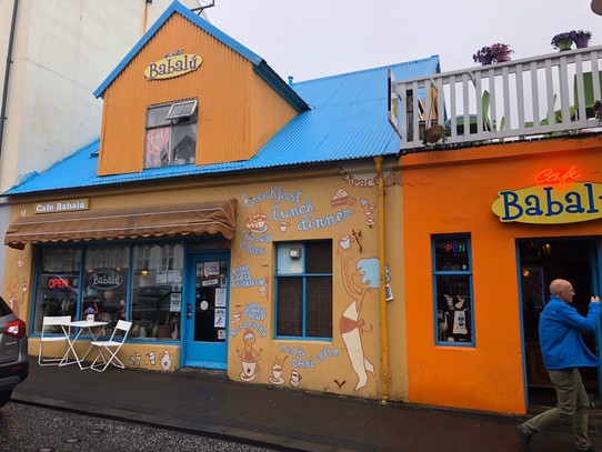 Island - Reykjavík - Und das hier ist das Café Babalú. Sieht doch schon sehr interessant aus...