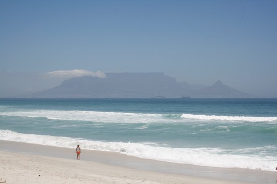 Südafrika - Blouberg - ... mit Blick auf den Tafelberg.