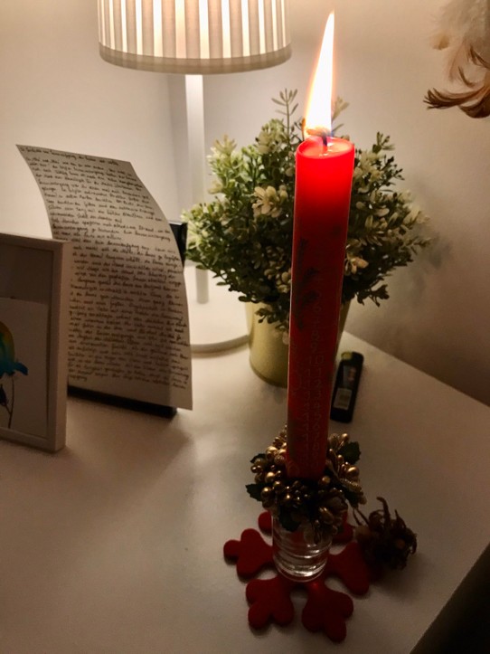 Ungarn - Győr - Advent, Advent, ein Lichtlein brennt