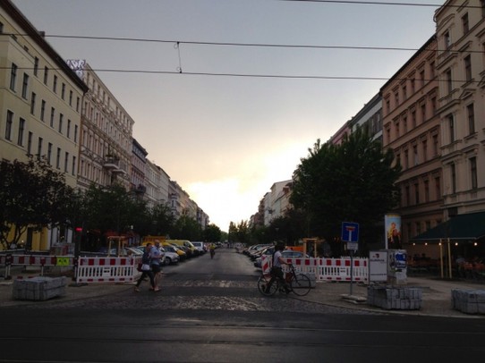 Deutschland - Berlin - Die Oderberger Strasse nach einem Gewitter