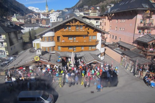 Österreich - Ischgl - great meeting after skiing
