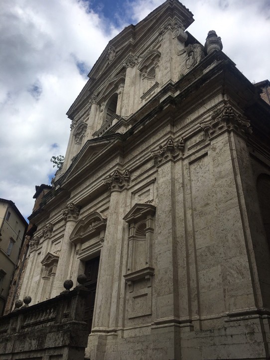 Italien - Perugia - Ein schönes Gebäude - was da drin ist, weiß ich nicht.