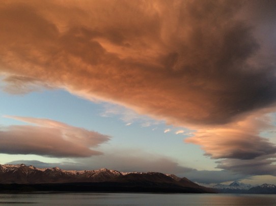Neuseeland - Pukaki - Die Wolken hängen konsequent am Mt Cook