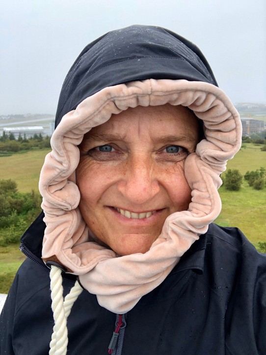Island - Reykjavík - Regnerisch und windig... 😂 Aber nicht schlimm. Es kommen nur ein paar Tropfen Regen vom Himmel und es ist zum Glück nicht kalt...