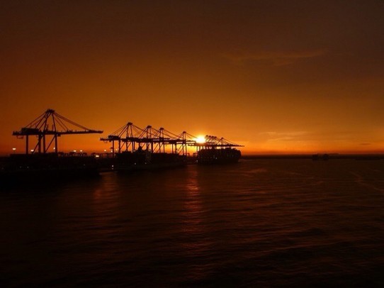 Sri Lanka - Colombo - Good bye Colombo!
Um 18 Uhr nach dem Gewitter gab es einen wunderschönen Sonnenuntergang 