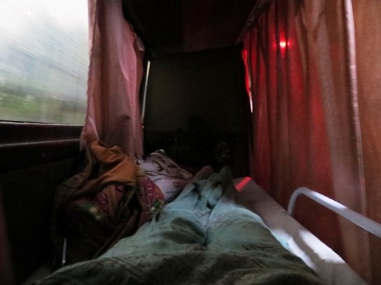 Indien - Bengaluru - Meine Schlafkoje im Bus