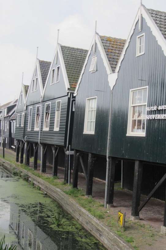 Niederlande - Marken - auf Stelzen,,,früher gabs verheerende  Sturmfluten