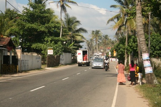 Sri Lanka - Ahangama - De Hauptstraße nach Matura