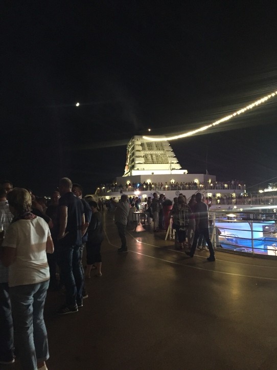 Malta - Valletta - Unser Schiff nachts :)