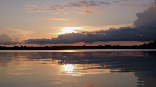 Ecuador - unbekannt - Sunset on the lagoon