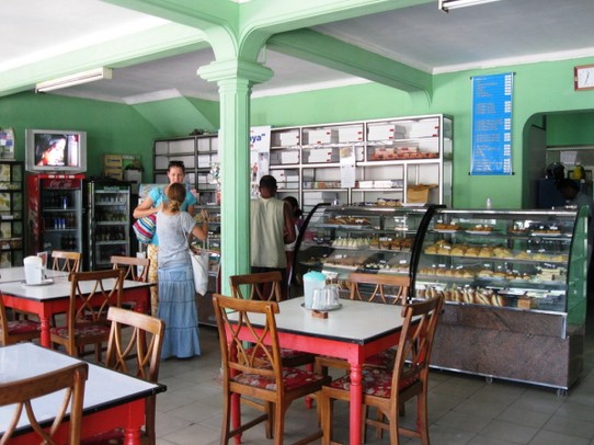 Sri Lanka - Aluthgama - Lieblingsbäckerei ♥