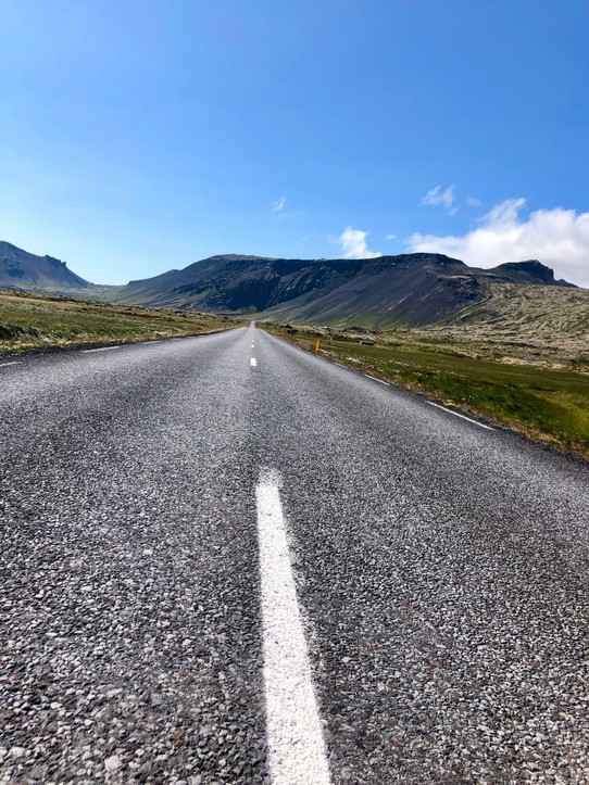 Island - Snæfellsbær - Road to Nowhere...😉