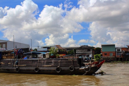 Vietnam - Ho-Chi-Minh Stadt - Floating Market - Mekong Delta