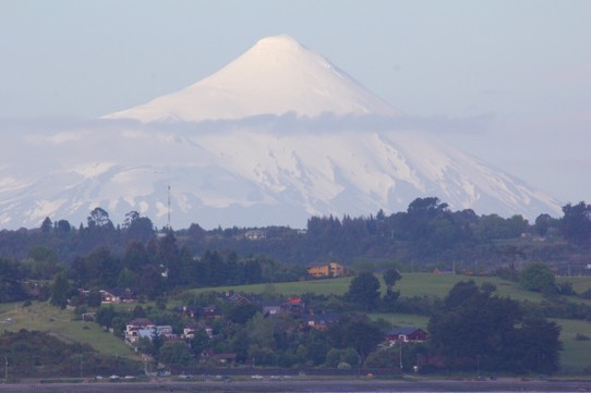 Chile - Puerto Montt - Traumhaft ein Vulkan unter Eis der Osorno