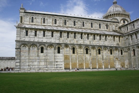 Italy - Pisa - Eindrucksvoll, aber ebenfalls schief