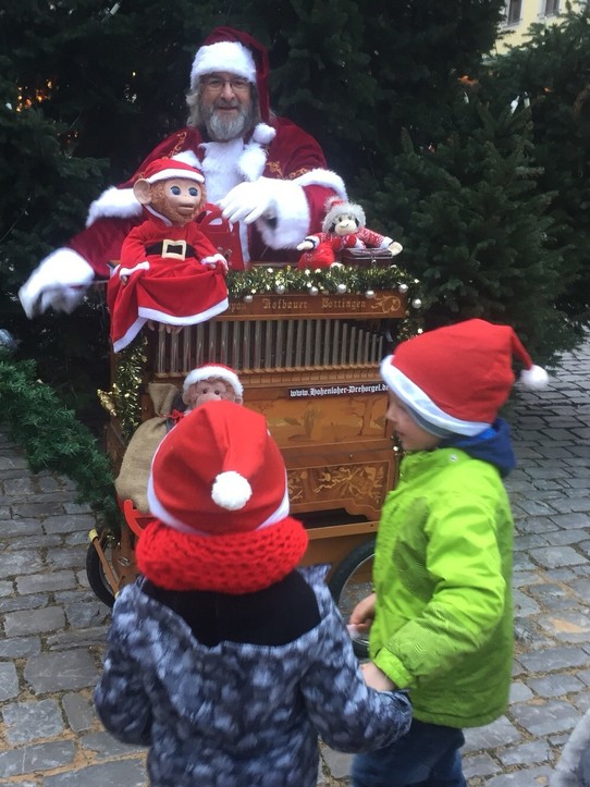 Deutschland - Rothenburg ob der Tauber - Lauter Weihnachtsmänner 🙋
