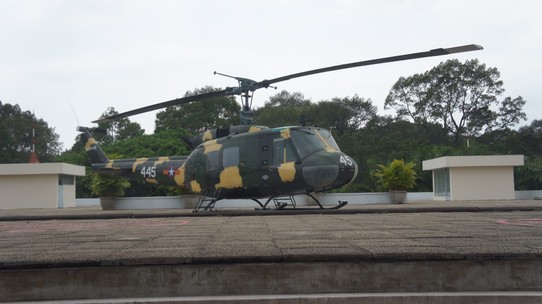 Vietnam - Ho-Chi-Minh-Stadt - In letzter Minute flüchteten die Amerikaner mit Hubschraubern von den Dächern u. A. des CIA-Gebäudes