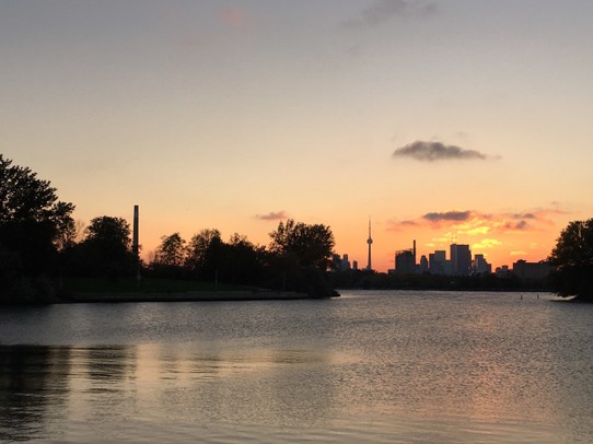 Canada - Toronto - Die Stadt bei einem Sonnenuntergang 