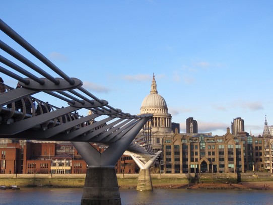 Vereinigtes Königreich - London - 📍millennium bridge and St.Paul‘s Cathedral
