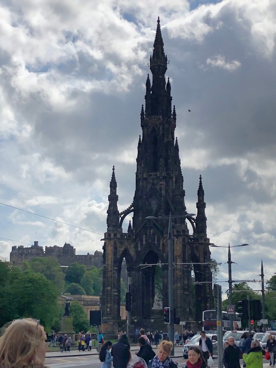 Vereinigtes Königreich - Edinburgh - Scott Monument