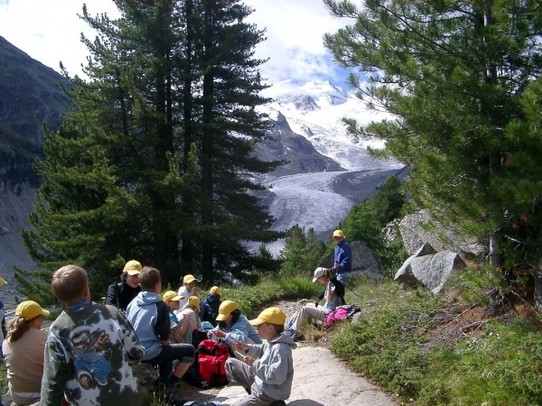 Schweiz - Pontresina/Engadin - Jugend auf dem Lehrpfad