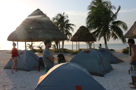 Belize - Rendezvous Island - Unser Zeltlager auf der Insel...