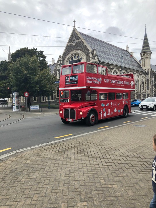 Neuseeland - Christchurch - Stadtrundfahrt mit dem Touri-Bus. Dies ermöglichte uns, einen guten Überblick zu gewinnen. 