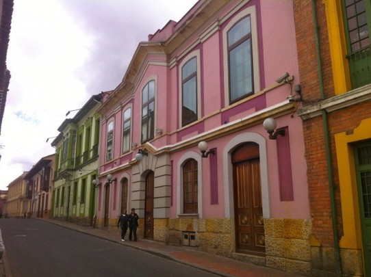 Colombia - Bogota - Rosa Häuser liebe ich