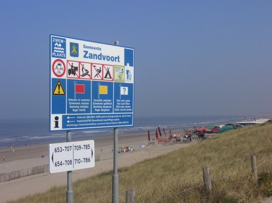 Niederlande - Zandvoort - Surfen erlaubt!