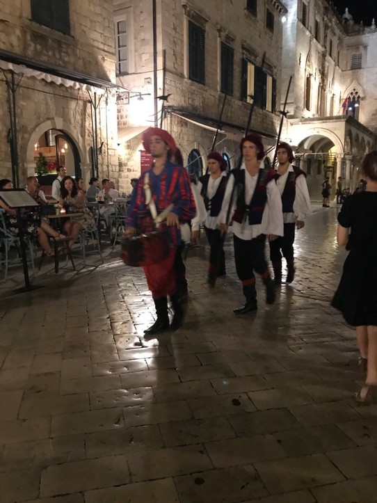 Croatia - Dubrovnik - Changing of the guard 