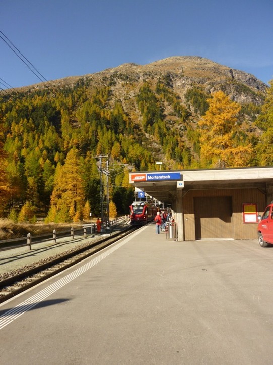 Schweiz - Graubünden - Bahnhof Morteratsch