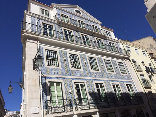 Portugal - Lisboa - Kacheln an den Fassaden der Häuser