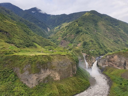 Ecuador - Banos - One of the many waterfalls around Banos