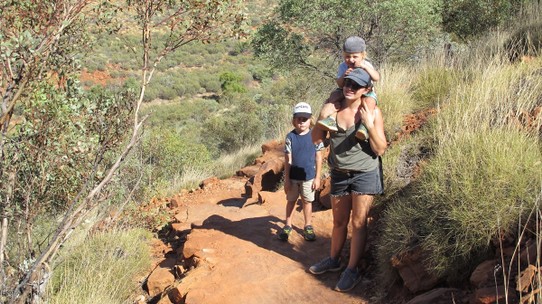 Australia - Mount Zeil - Last klm of Kings Canyon Rim Walk