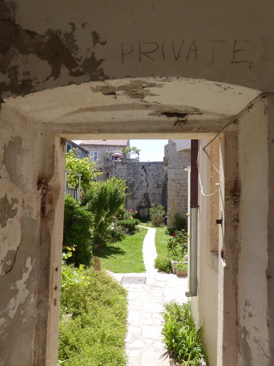 Kroatien - Župa Dubrovačka - Ein kleiner Hintergarten in Dubrovnik 