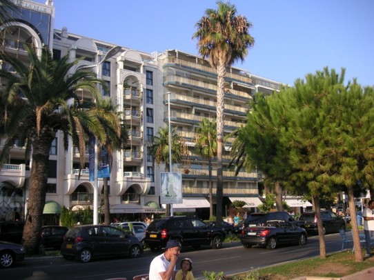 Frankreich - Cannes - ...die berühmte Croisette