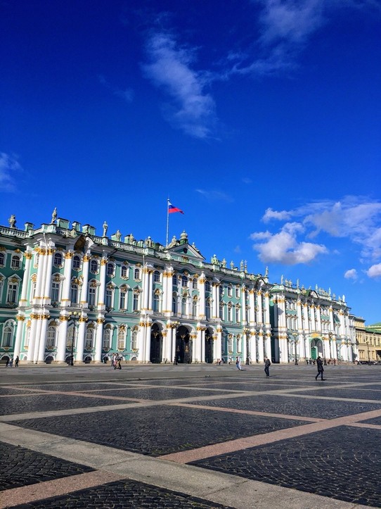 Russia - Moscow - Hermitage muzej. Nisva obiskala, ker ob ponedeljkih ne dela. Pravijo da je “must”. Pridem nazaj😊
