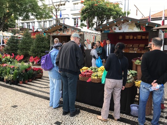 Portugal - Funchal - Es gibt auch einen Weihnachtsmarkt 🎅🎄