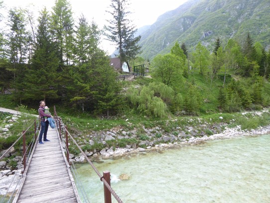Slowenien - Bovec - Über die wackelige Brücke... drüben war mir schwindelig..