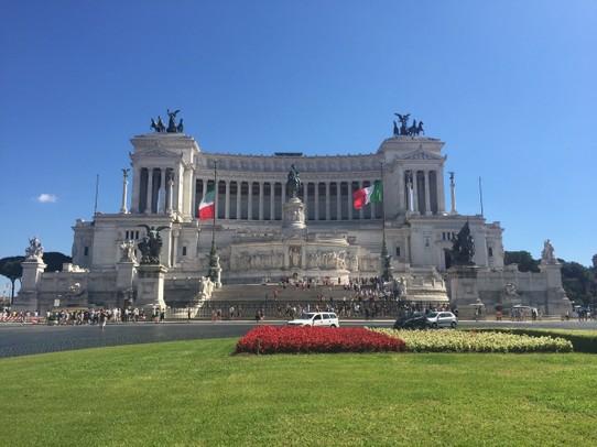 Italy - Rome - Monumento Vittorio-Emanuele II y Piazza Venezia