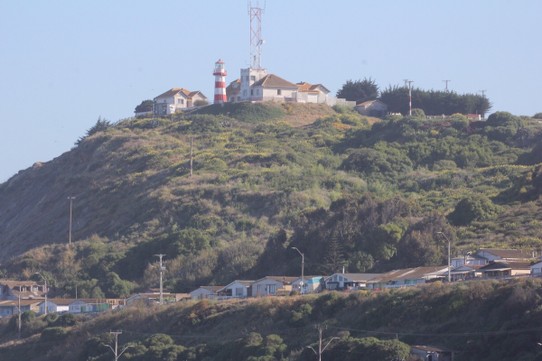 Chile - Valparaíso - Der Leuchtturm Empfängt uns in San Antonio