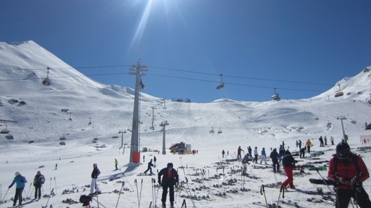 Schweiz - Samnaun - Ski-und Boardparking Bergrestaurant ALP TRIDA