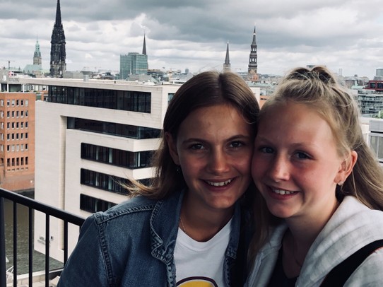 Deutschland - Hamburg - My beautiful Sister and me ☺️