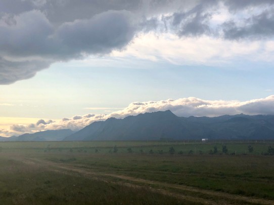 Island - Snæfellsbær - Wirklich toll sieht es aus, wie die Wolken da hängen... 🥰