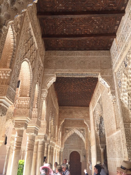 Spanien - Granada - Atemberaubende Ornamentik Alhambra
