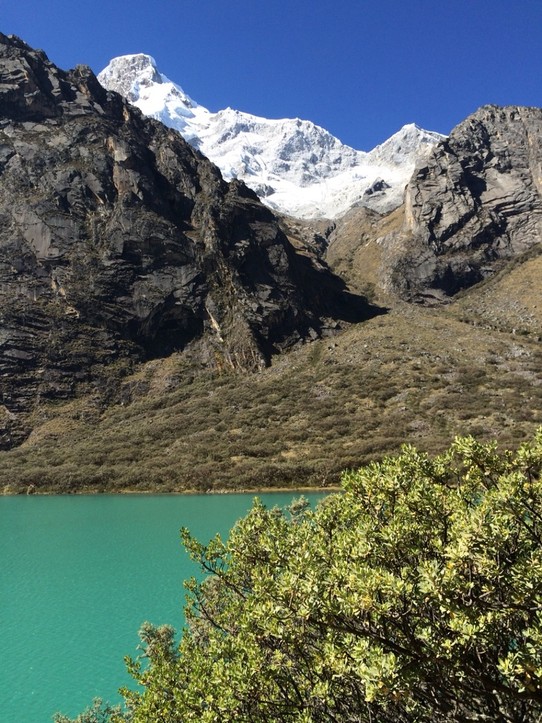 Peru - Huaraz - Farbspiele am höchsten Berg Perus