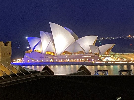 Australien - Sydney - Sicht auf die Opera bei unserer Ankunft Abends um 10 Uhr