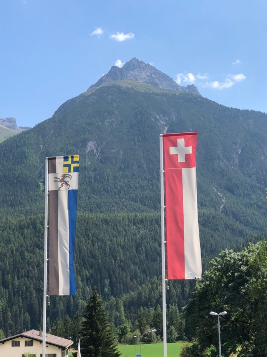 Schweiz - Scuol - Willkommen im Bündnerland