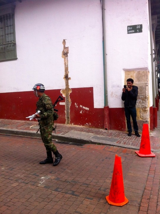 Colombia - Bogota - Militär ist überall