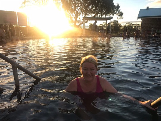 Australia - Lightning Ridge - Thermal pools .. sooo good!